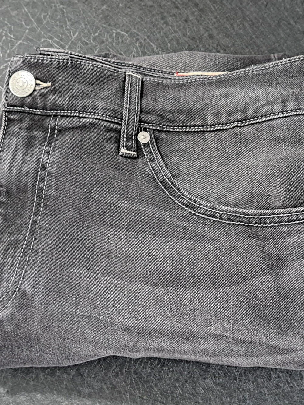 True Religion Rocco Relaxed Skinny Jeans Gray Wash Men’s 38×32 Stretch Denim.